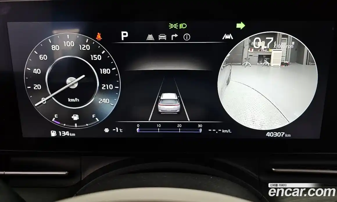 Kia Canival 2023 3.5 Автомат в Москве № 122289, фото 8