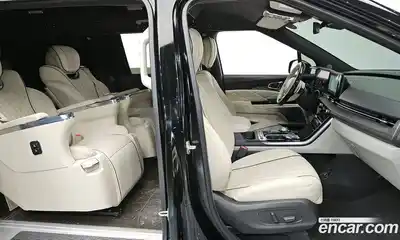 Kia Canival 2023 3.5 Автомат в Москве № 122289, миниатюра 10