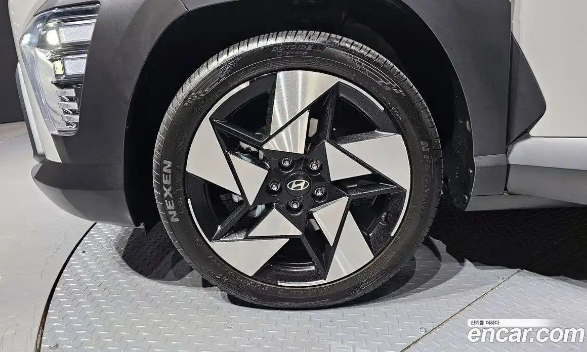 Hyundai Kona 2023 1.6 Автомат в Москве № 125463, фото 20