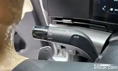 Hyundai Kona 2023 1.6 Автомат в Москве № 125463, миниатюра 3