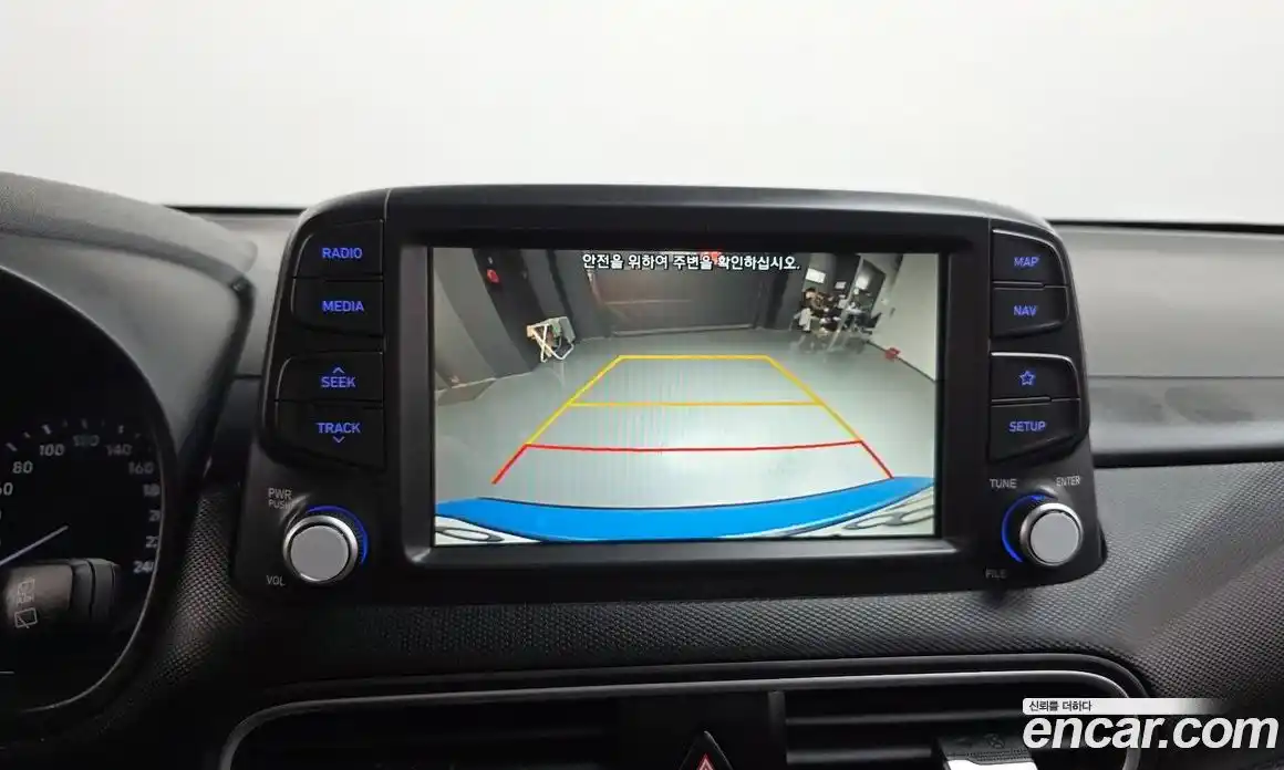 Hyundai Kona 2018 1.6 Автомат в Москве № 126048, фото 17