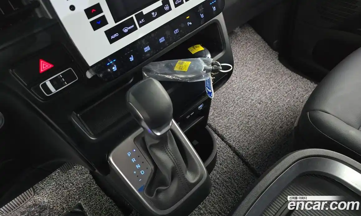 Hyundai Staria 2025 3.5 Автомат в Москве № 126540, фото 12