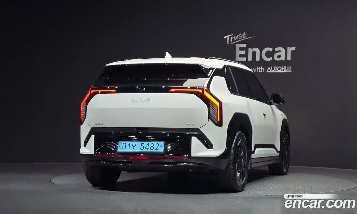 Kia EV3 2025 0.2 Автомат в Москве № 128808, фото 3