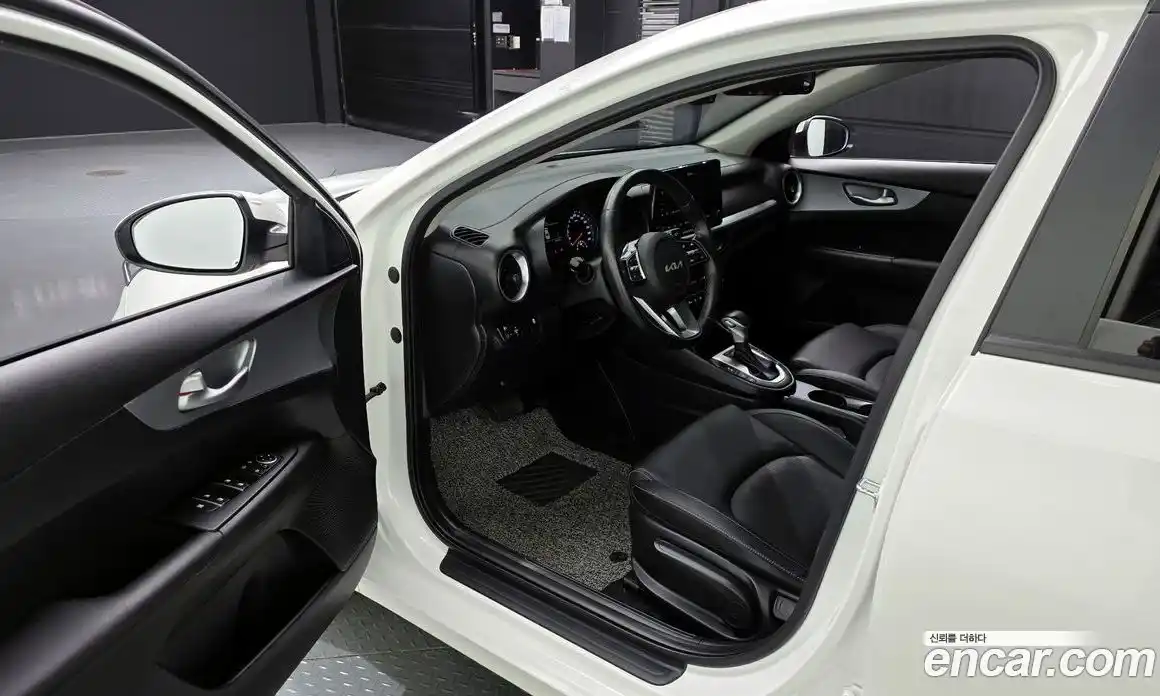 Kia K3 2022 1.6 Автомат в Москве № 131951, фото 10