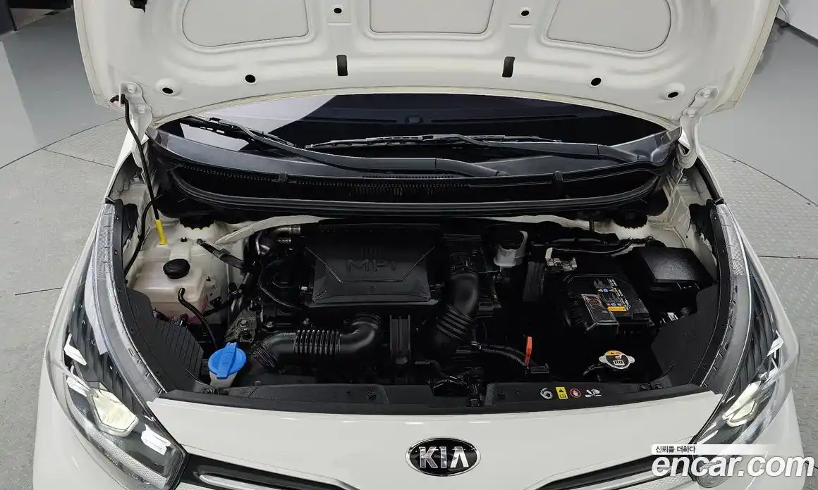 Kia Morning 2021 1.0 Автомат в Москве № 133012, фото 11