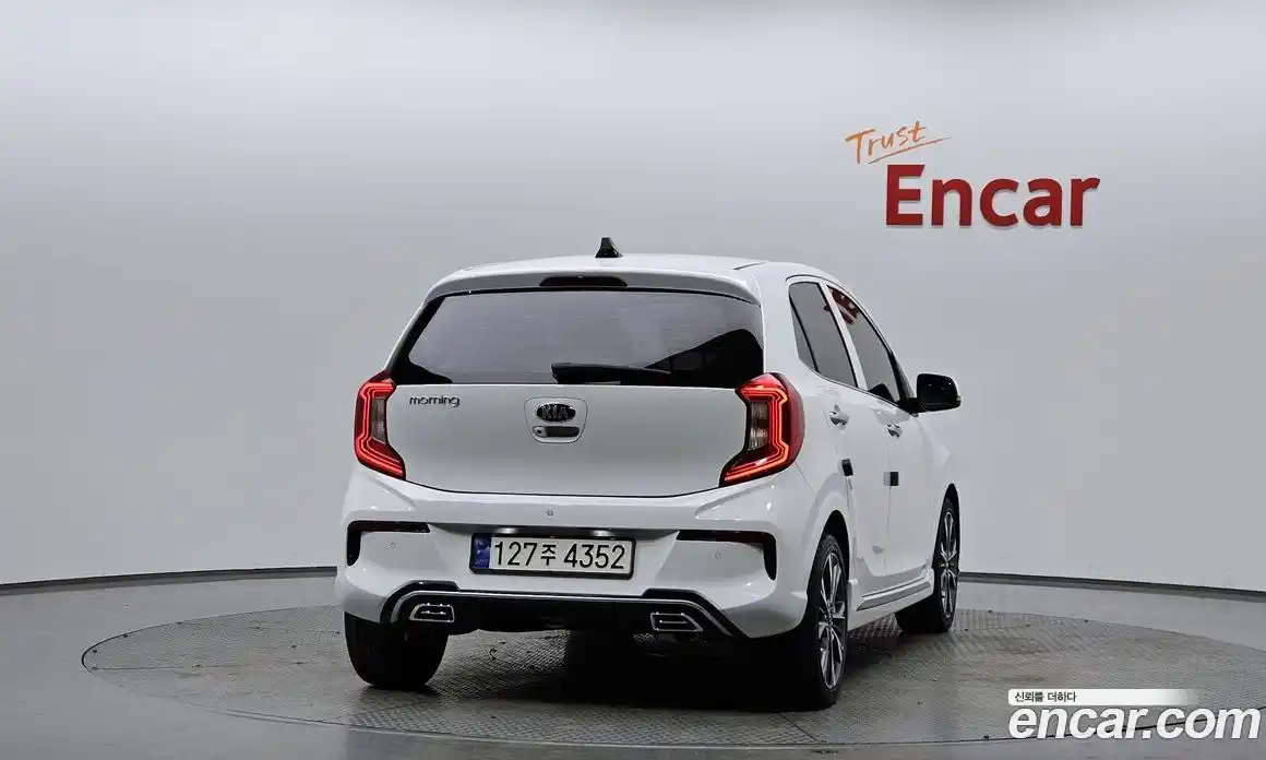 Kia Morning 2021 1.0 Автомат в Москве № 133012, фото 19