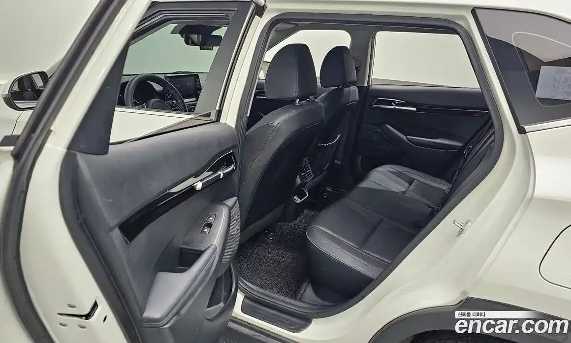 Kia Seltos 2023 1.6 Автомат в Москве № 134050, фото 11