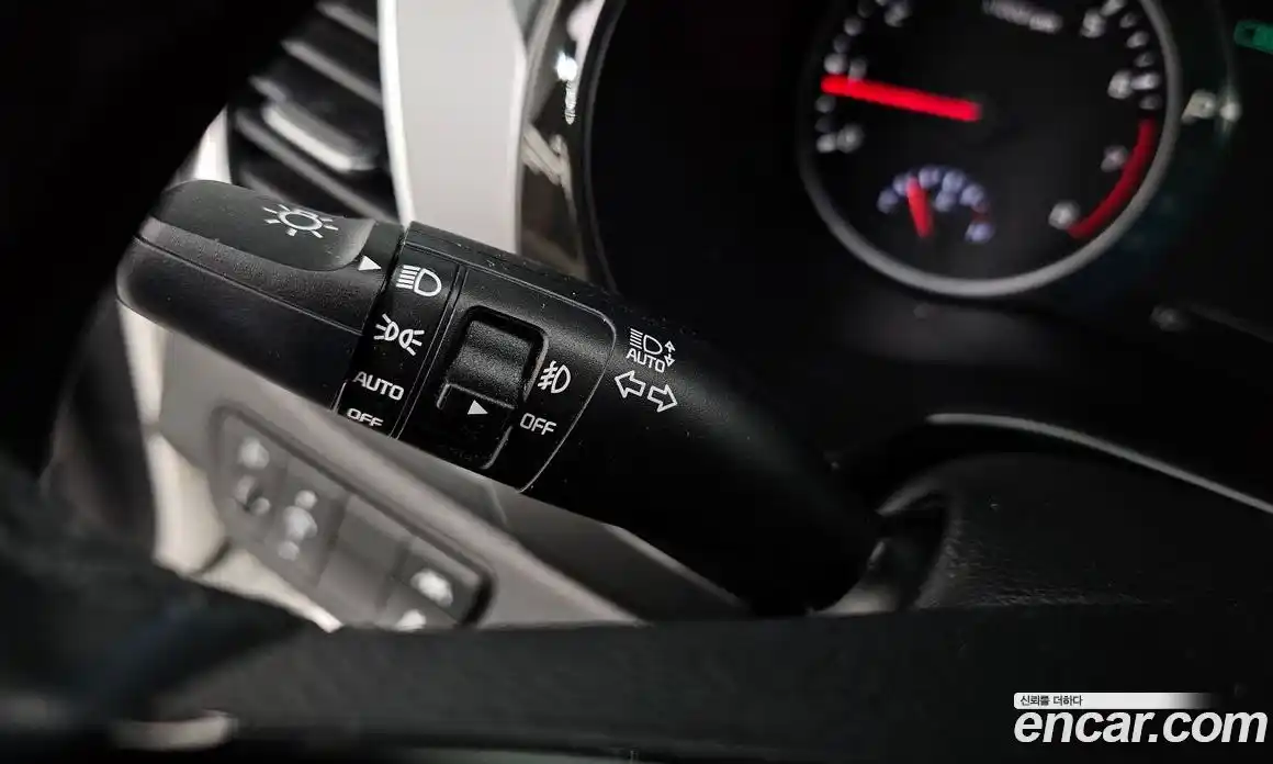 Kia Seltos 2023 1.6 Автомат в Москве № 134050, фото 8