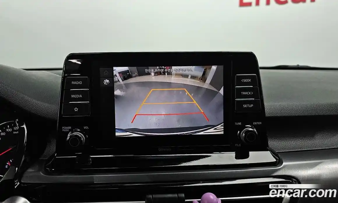 Kia Seltos 2023 1.6 Автомат в Москве № 134050, фото 9