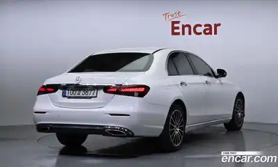 Mercedes-Benz E-Class 2022 2.0 Автомат в Москве № 145238, миниатюра 2