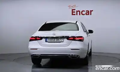 Mercedes-Benz E-Class 2022 2.0 Автомат в Москве № 145238, миниатюра 4