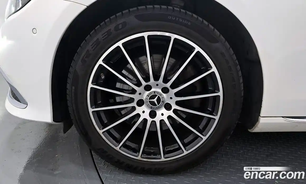 Mercedes-Benz E-Class 2022 2.0 Автомат в Москве № 145238, фото 5