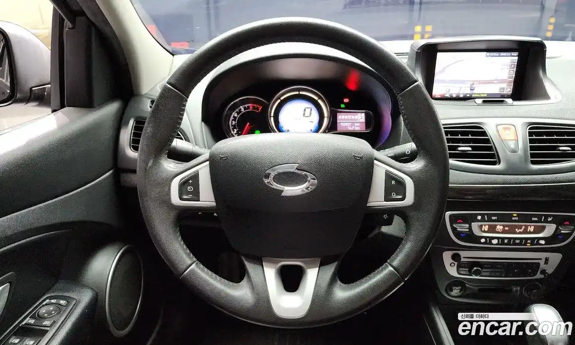 Renault SM3 2014 1.6 Автомат в Москве № 149853, фото 7