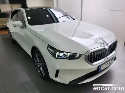 BMW 5-Series 2025 2.0 Автомат в Москве № 153172, миниатюра 2