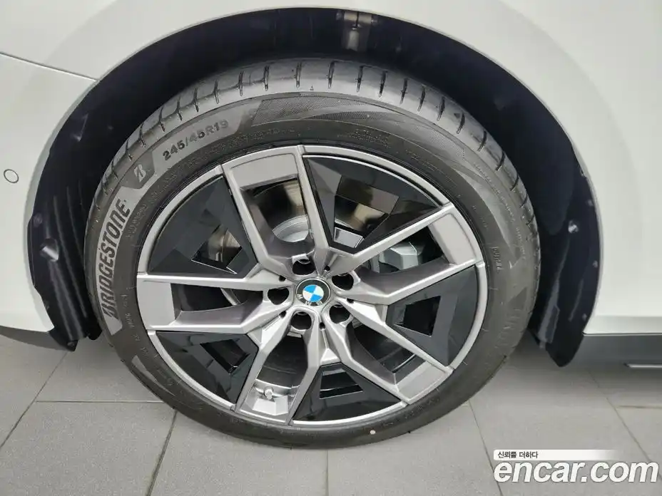 BMW 5-Series 2025 2.0 Автомат в Москве № 153172, фото 5