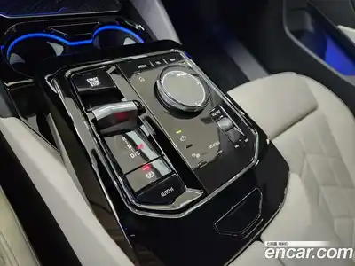 BMW 5-Series 2025 2.0 Автомат в Москве № 153172, миниатюра 9