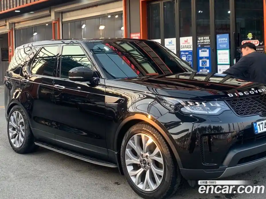 Land Rover Discovery 2018 2.0 Автомат в Москве № 156259, фото 3