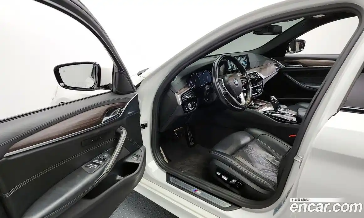 BMW 5-Series 2017 2.0 Автомат в Москве № 159389, фото 11