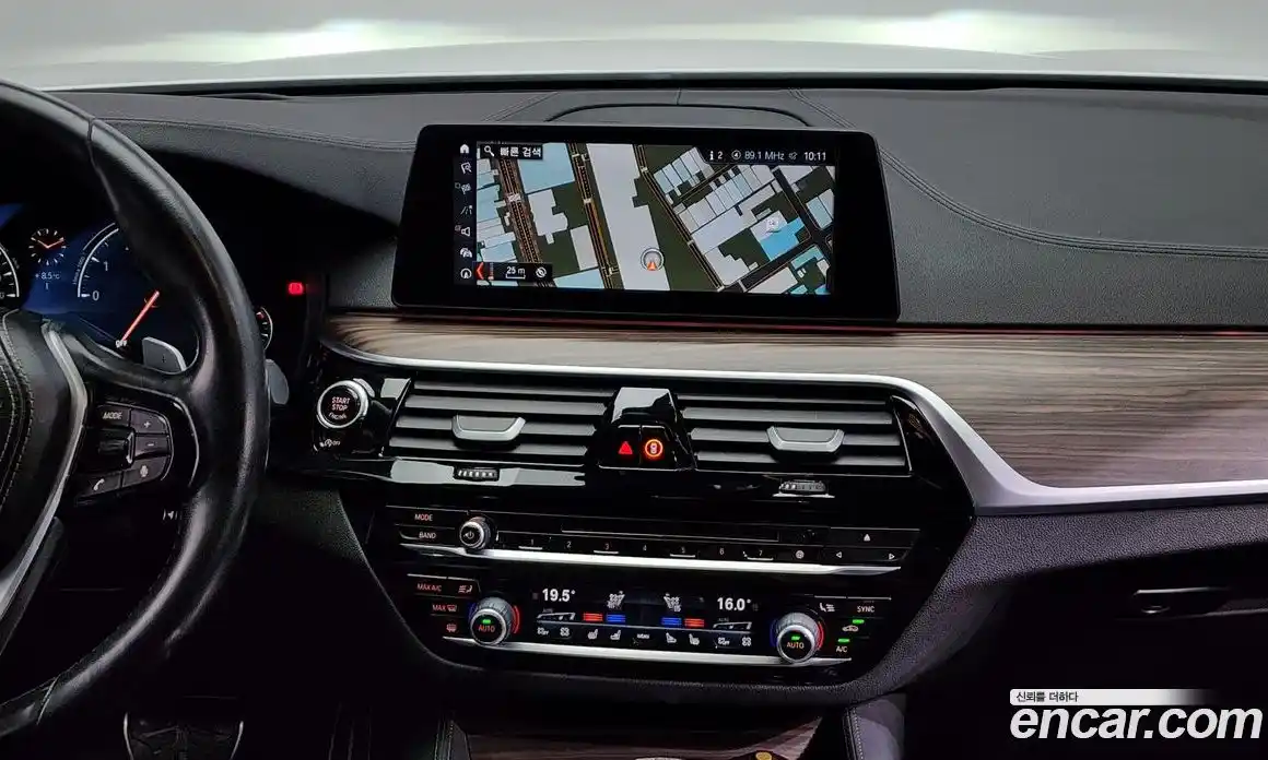 BMW 5-Series 2017 2.0 Автомат в Москве № 159389, фото 19