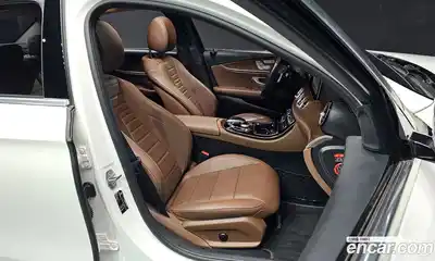 Mercedes-Benz E-Class 2018 2.0 Автомат в Москве № 161029, миниатюра 10