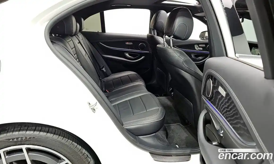 Mercedes-Benz E-Class 2021 1.9 Автомат в Москве № 161187, фото 12