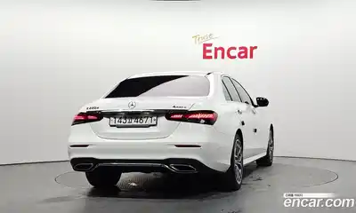 Mercedes-Benz E-Class 2021 1.9 Автомат в Москве № 161187, миниатюра 4