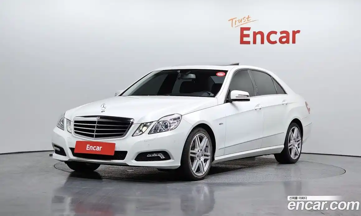 Mercedes-Benz E-Class 2010 1.8 Автомат в Москве № 161459, фото 16