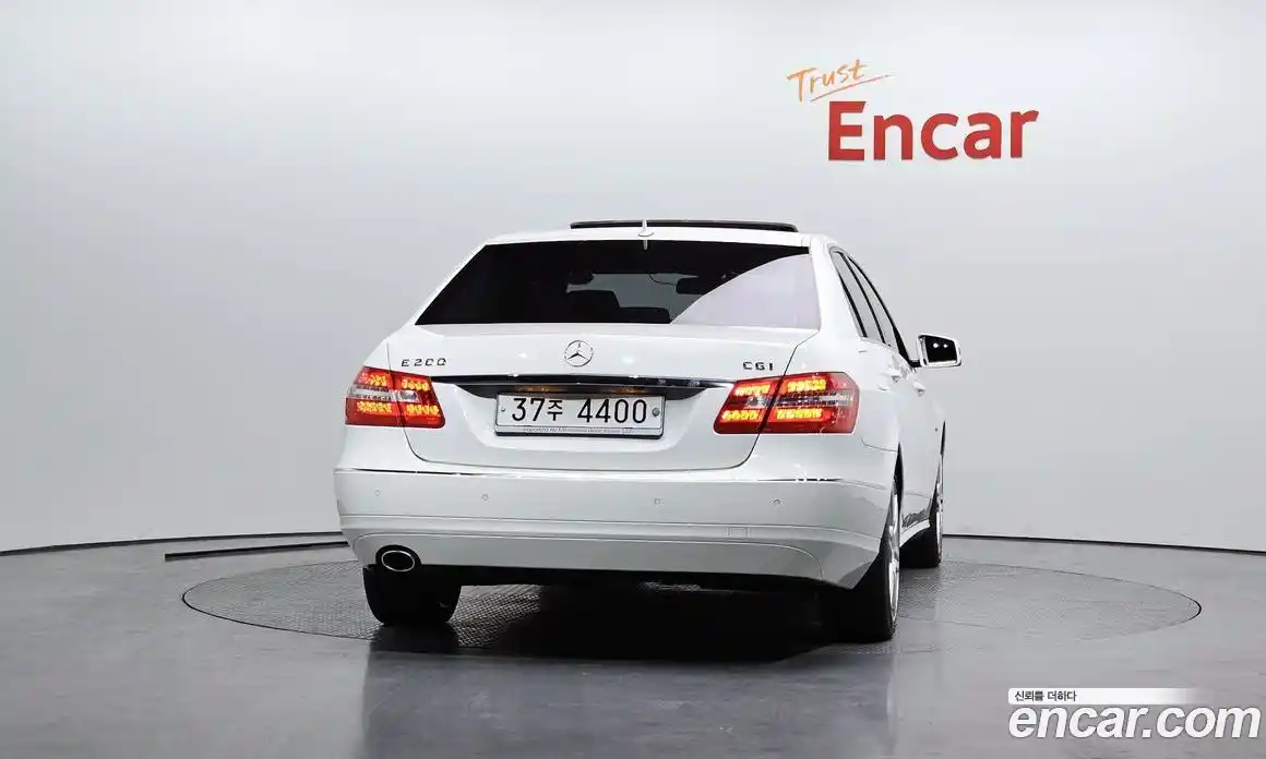 Mercedes-Benz E-Class 2010 1.8 Автомат в Москве № 161459, фото 17