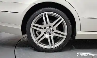 Mercedes-Benz E-Class 2010 1.8 Автомат в Москве № 161459, миниатюра 3