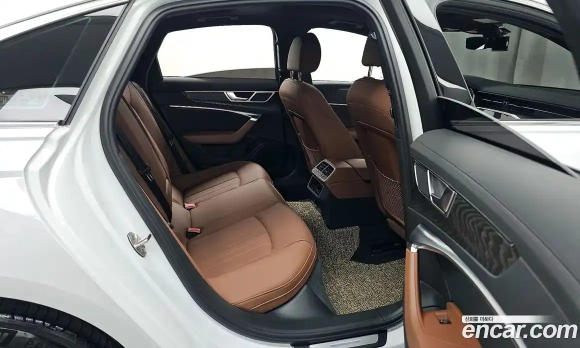 Audi A6 2021 2.0 Автомат в Москве № 162574, фото 12