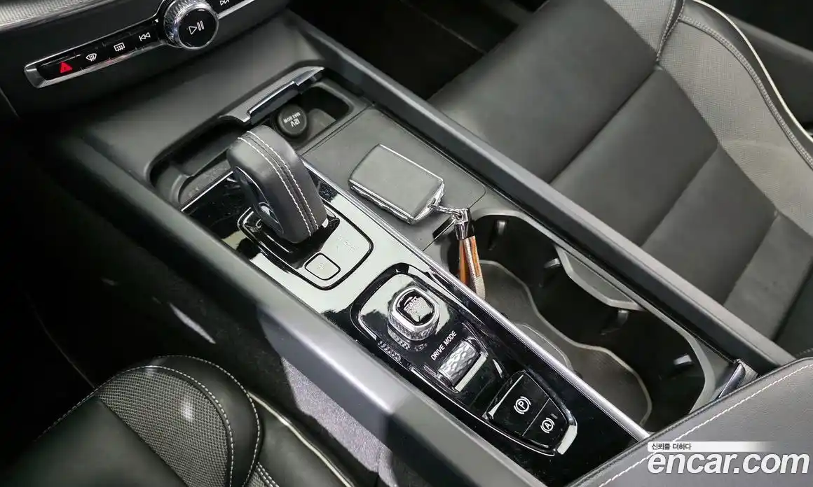 Volvo XC60 2021 2.0 Автомат в Москве № 164439, фото 12