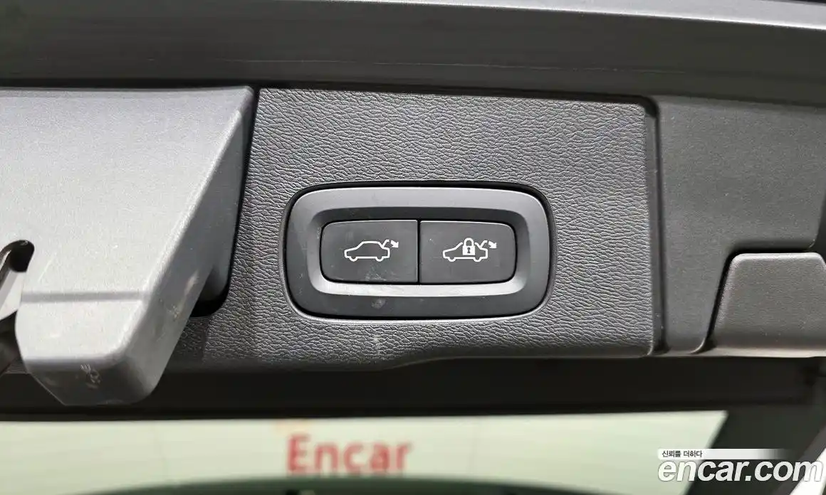 Volvo XC60 2021 2.0 Автомат в Москве № 164439, фото 9