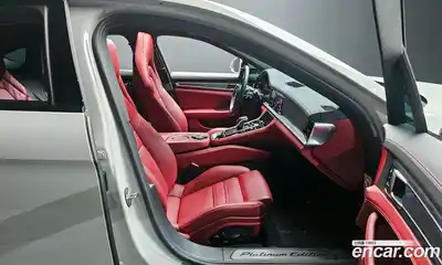 Porsche Panamera, 2023