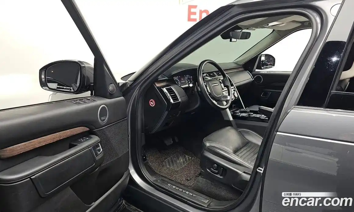 Land Rover Discovery 2019 3.0 Автомат в Москве № 166686, фото 11