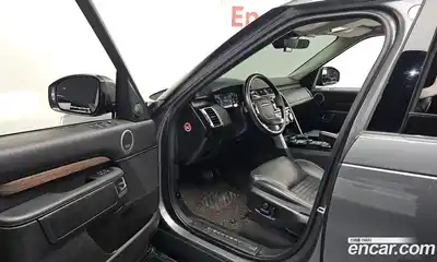 Land Rover Discovery 2019 3.0 Автомат в Москве № 166686, миниатюра 11