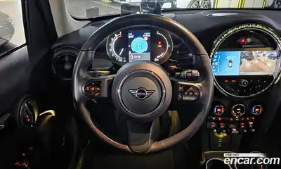 Mini Cooper 2024 1.5 Автомат в Москве № 167430, миниатюра 12