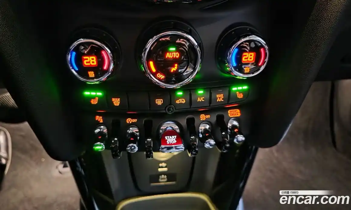 Mini Cooper 2024 1.5 Автомат в Москве № 167430, фото 17