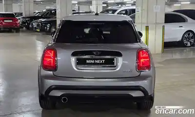 Mini Cooper 2024 1.5 Автомат в Москве № 167430, миниатюра 4