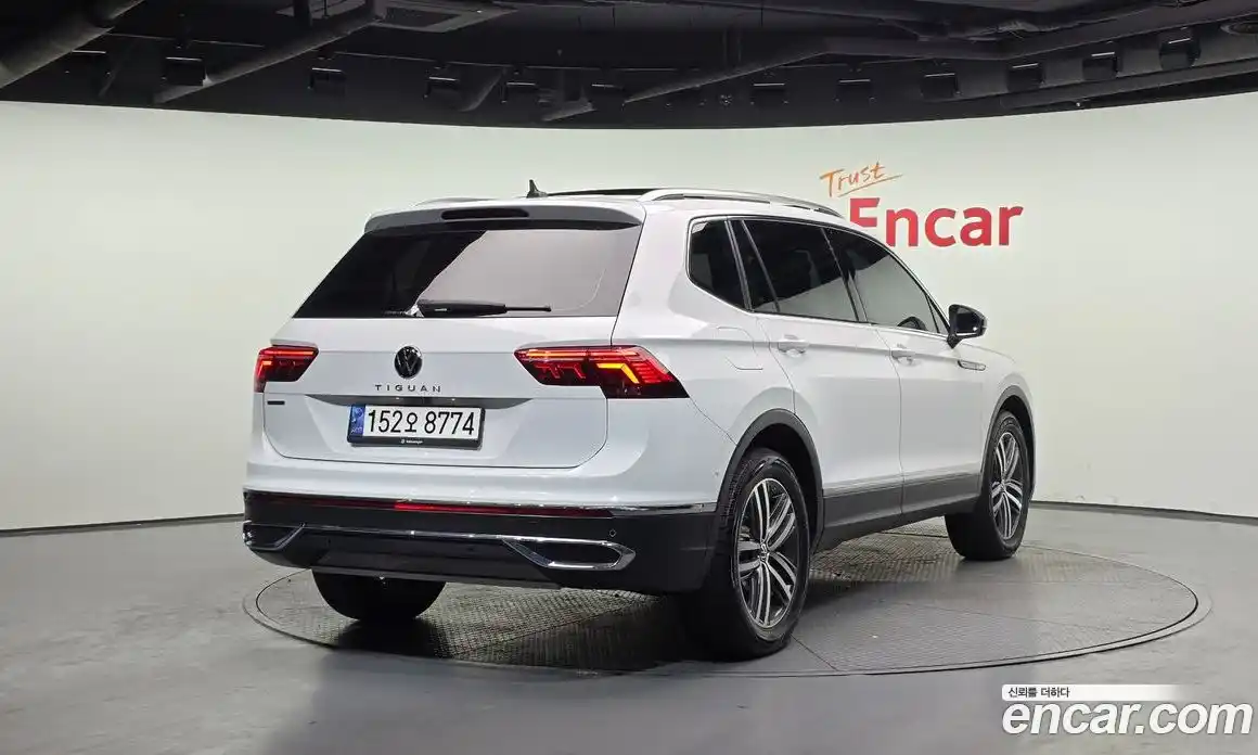 Volkswagen Tiguan 2022 2.0 Автомат в Москве № 168903, фото 8