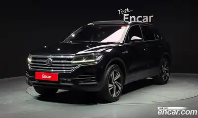 Volkswagen Touareg 2020 3.0 Автомат в Москве № 168950, миниатюра 2