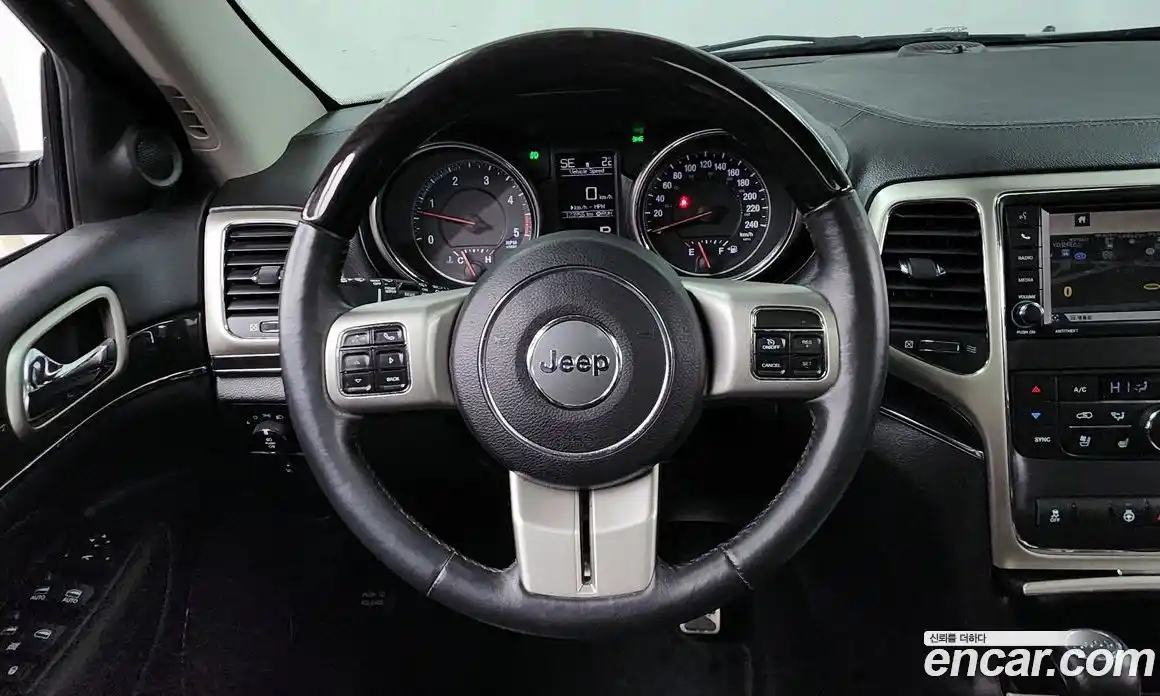 Jeep Cherokee 2013 3.0 Автомат в Москве № 169894, фото 13