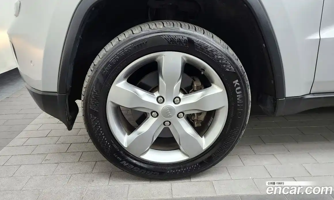 Jeep Cherokee 2013 3.0 Автомат в Москве № 169894, фото 5