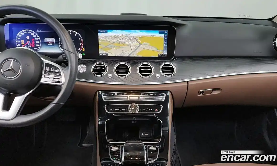Mercedes-Benz E-Class 2019 2.0 Автомат в Москве № 179884, фото 15