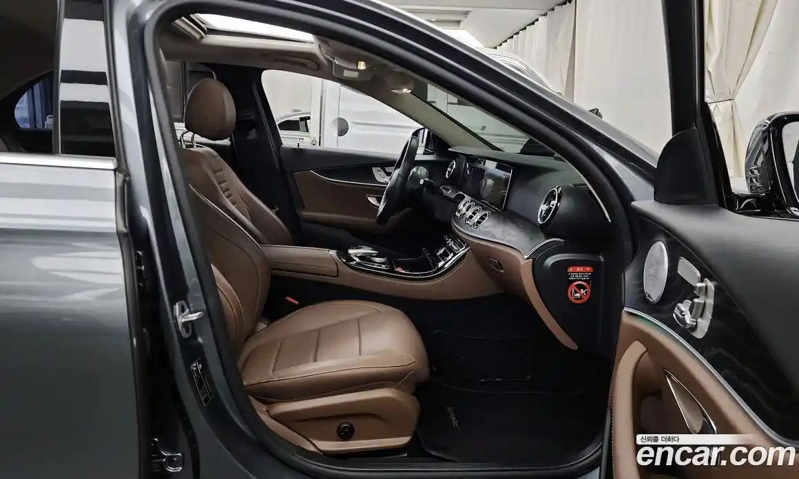 Mercedes-Benz E-Class 2019 2.0 Автомат в Москве № 179884, фото 3