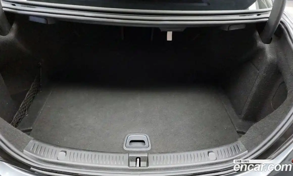 Mercedes-Benz E-Class 2019 2.0 Автомат в Москве № 179884, фото 4