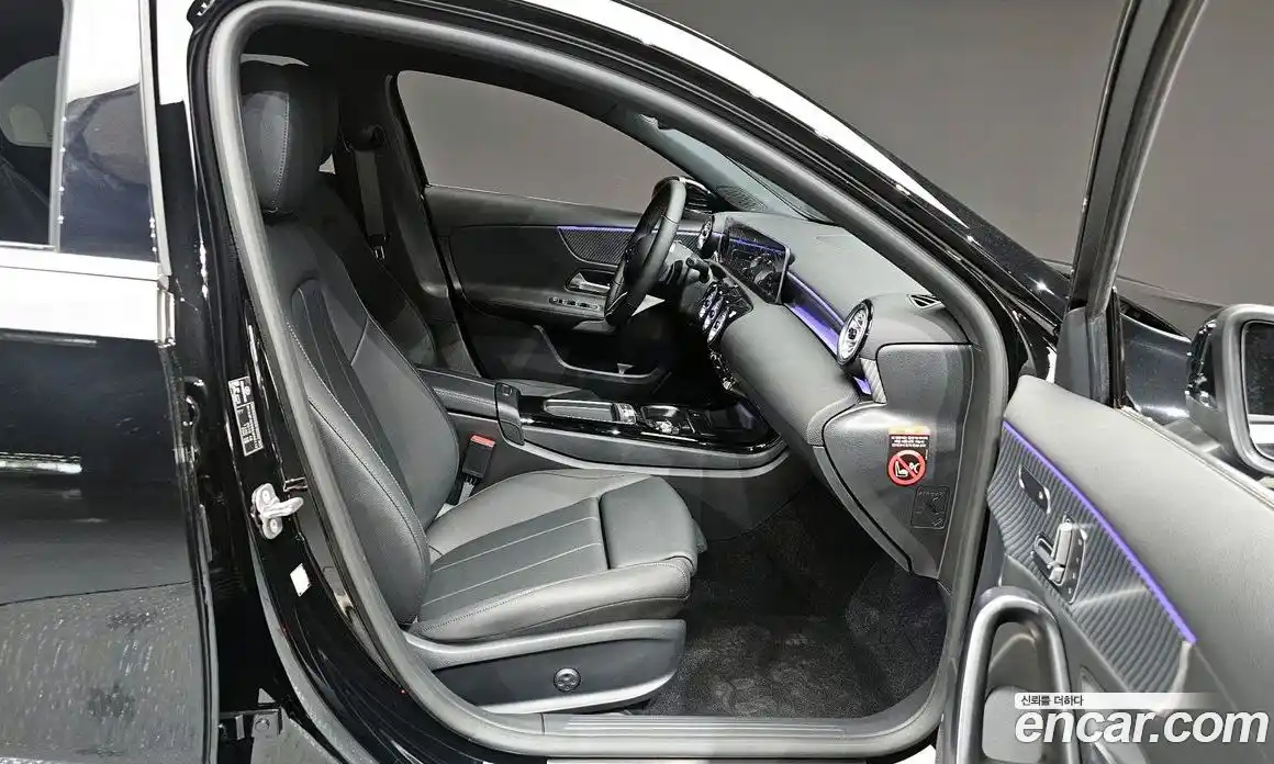 Mercedes-Benz A-Class 2025 2.0 Автомат в Москве № 193529, фото 9