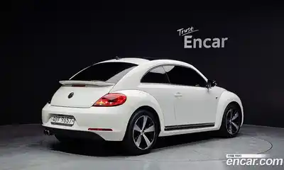 Volkswagen Beatle 2014 2.0 Автомат в Москве № 195355, миниатюра 2