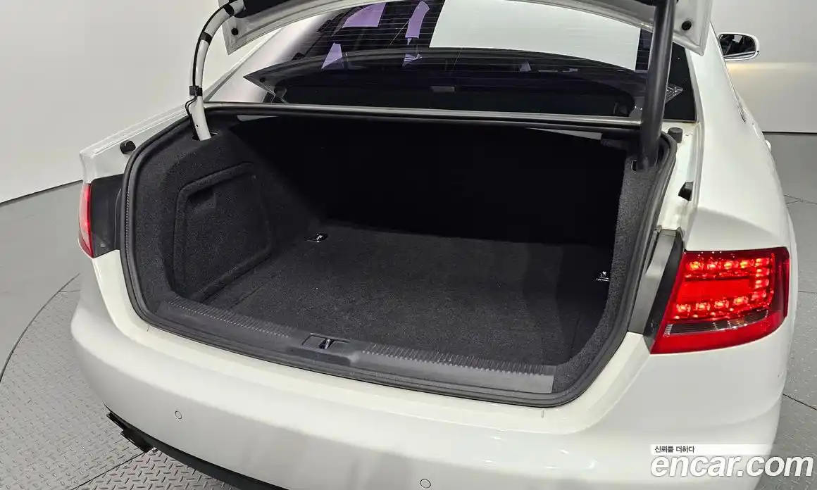 Audi A4 2011 2.0 Автомат в Москве № 196646, фото 14