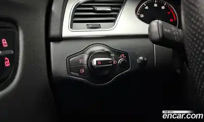 Audi A4 2011 2.0 Автомат в Москве № 196646, миниатюра 5