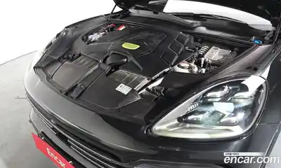 Porsche Cayenne 2023 3.0 Автомат в Москве № 197430, миниатюра 3